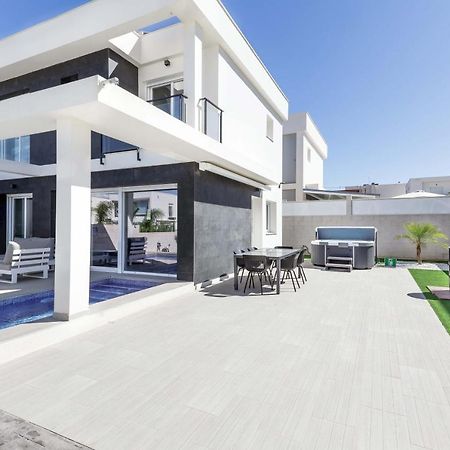 Casa Bos Dolpfin Wellness Luxury Entire Villa Pool & Jacuzzi Gran Alacant Near Beach Puerto Marino Bagian luar foto