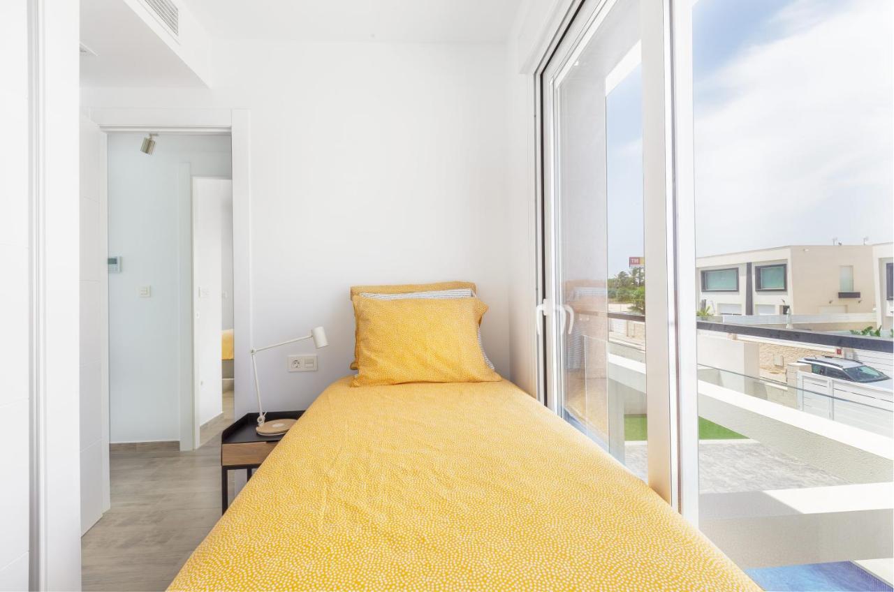 Casa Bos Dolpfin Wellness Luxury Entire Villa Pool & Jacuzzi Gran Alacant Near Beach Puerto Marino Bagian luar foto