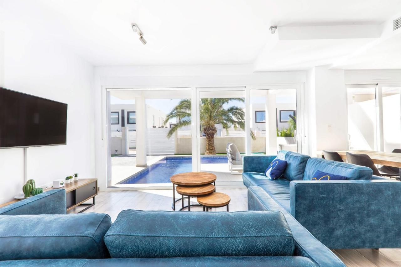 Casa Bos Dolpfin Wellness Luxury Entire Villa Pool & Jacuzzi Gran Alacant Near Beach Puerto Marino Bagian luar foto