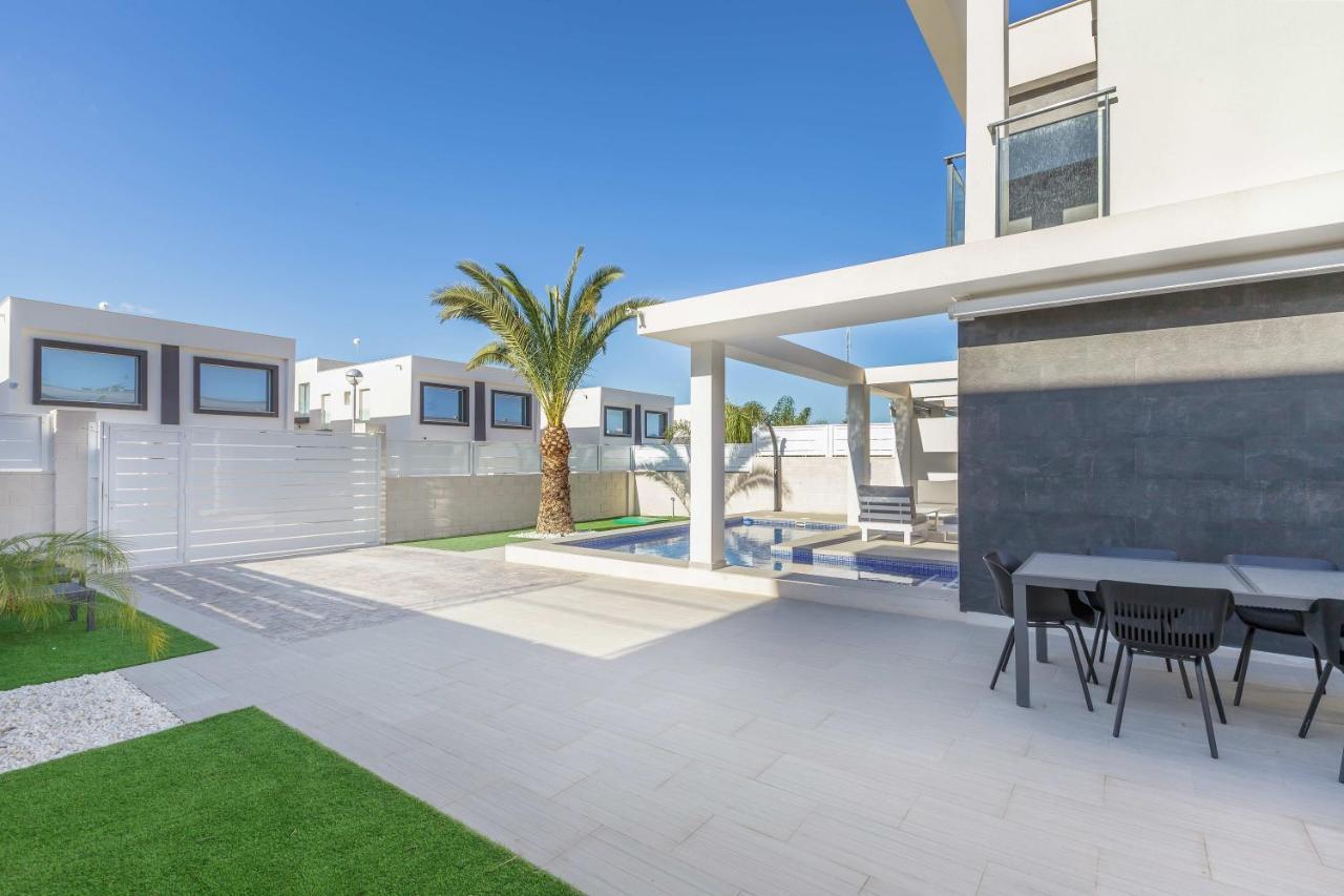 Casa Bos Dolpfin Wellness Luxury Entire Villa Pool & Jacuzzi Gran Alacant Near Beach Puerto Marino Bagian luar foto